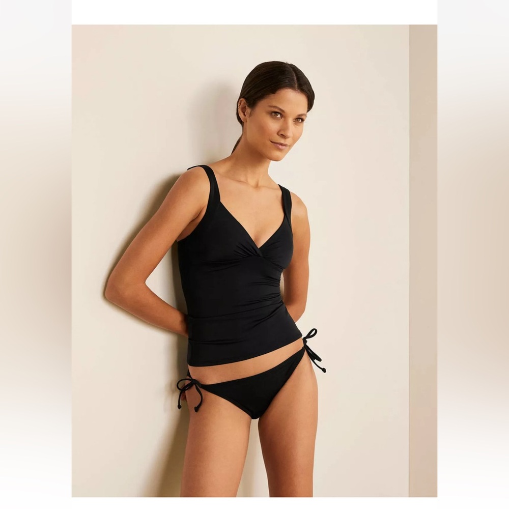 Boden swim 🏊‍♀️Black Talamanka Tankini . Various sizes. 9E